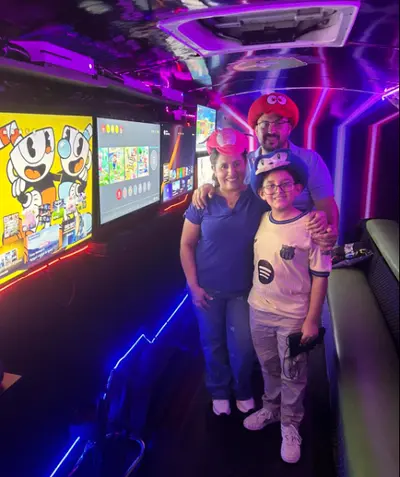 Bus Game Fiesta photo 3