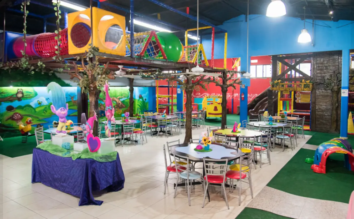 Salón Funny Land