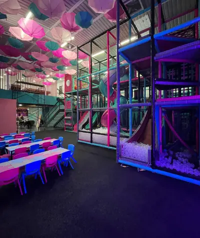Salón de fiestas Circo photo 4