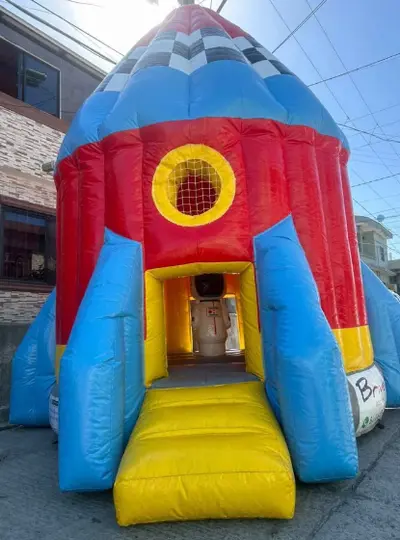 Inflables Brivel photo 4