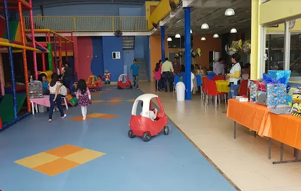 Portada de Salón Fun Planet