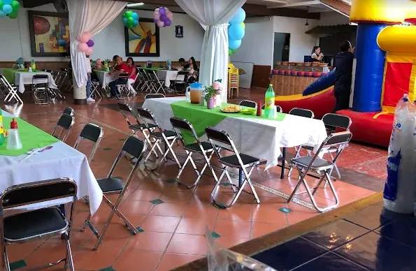 Salon de eventos Dino main