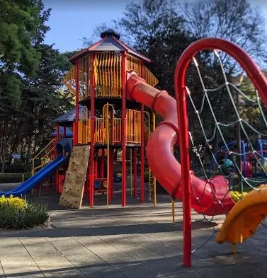 Parque Hundido Luis G. Urbina main