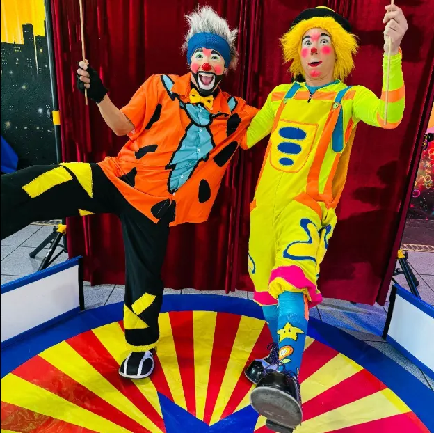 Payasos Empalagosos main