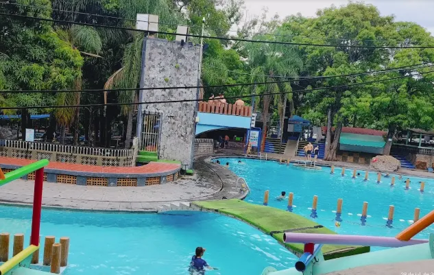 Los Camachos Parque Acuatico thumbnail 4