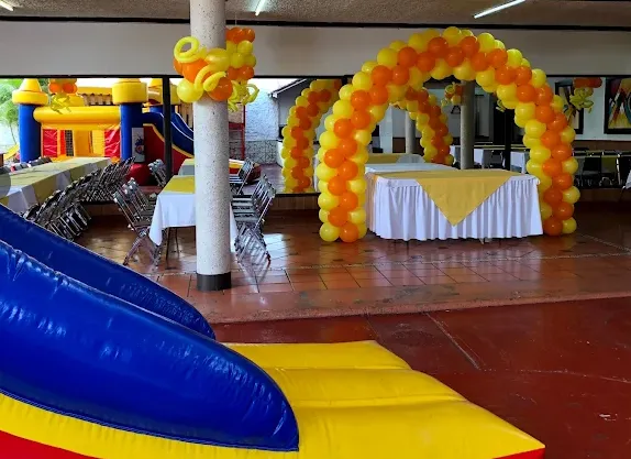 Salon de eventos Dino thumbnail 4