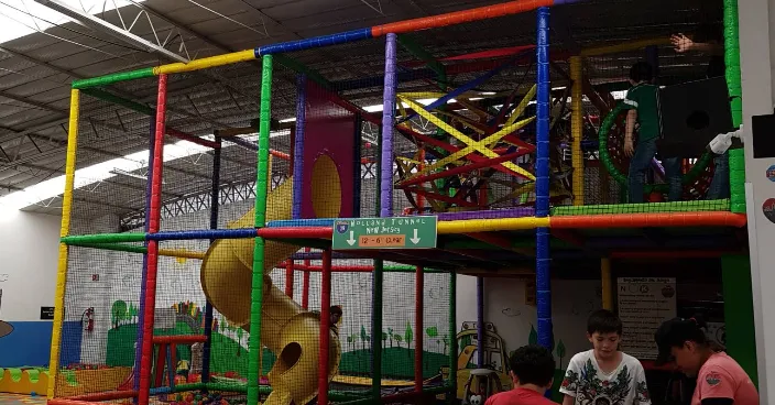 Salón New York Kids thumbnail 1