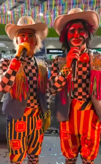 Los Mesmos Show thumbnail 3