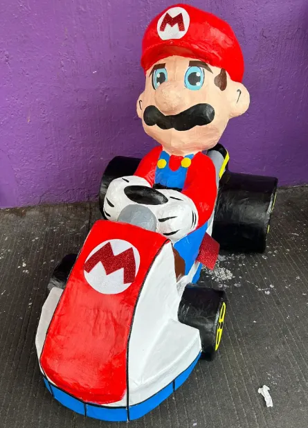 El Castillo de las Piñatas thumbnail 3