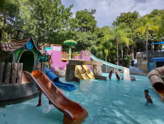 Los Camachos Parque Acuatico main