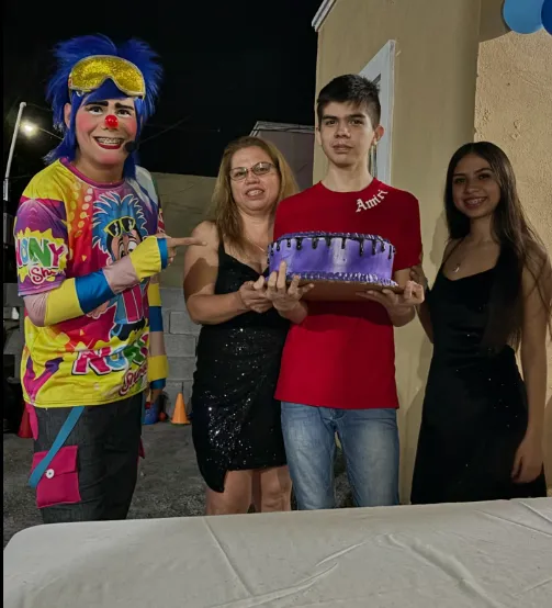 Nony show thumbnail 4