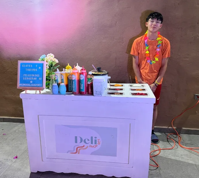 Somos Deli Shop Mty main