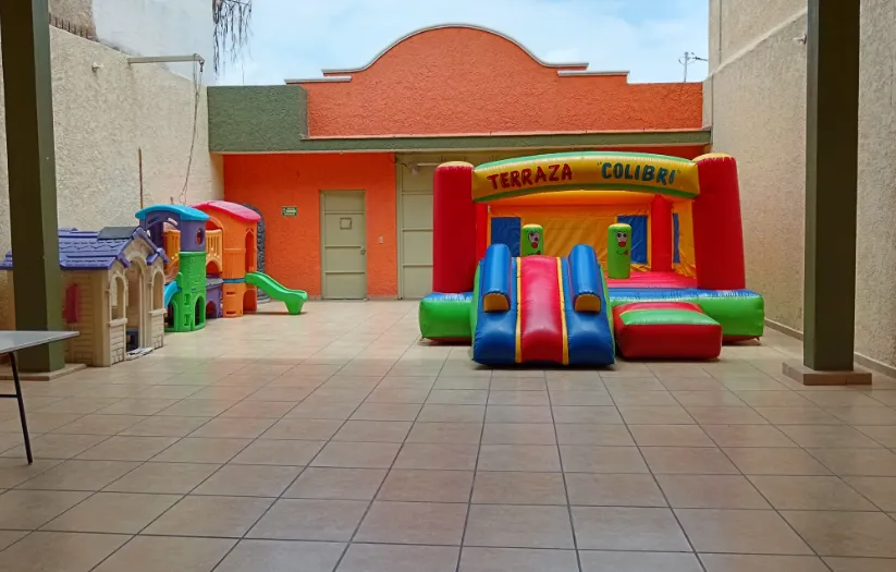 Terraza Colibrí main