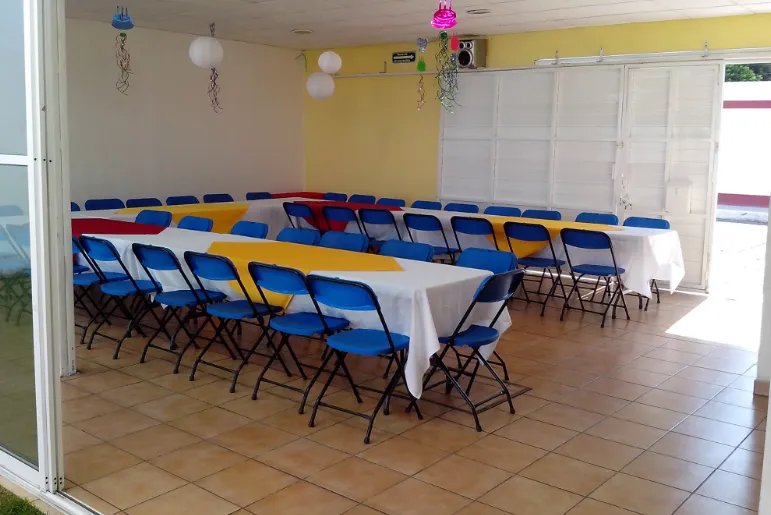 Salón Jardín La Fiesta thumbnail 1