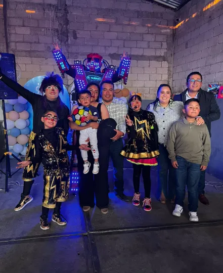 Los Star Payasos - Puebla thumbnail 4